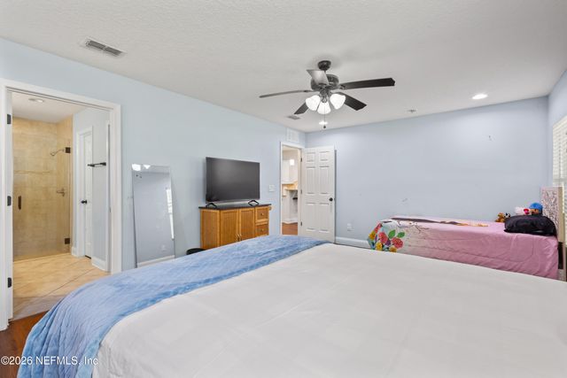 1350 RIVER HILLS Circle E, Jacksonville, FL 32211