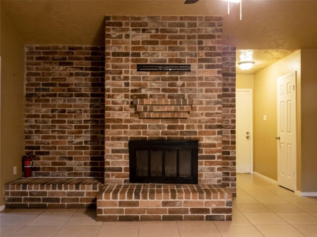 8215 Lone Bridge Lane, Humble, TX 77338