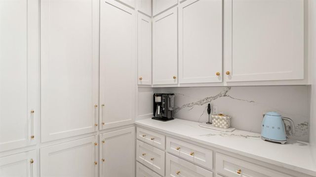 13425 Creek Pointe Lane, Oklahoma City, OK 73131