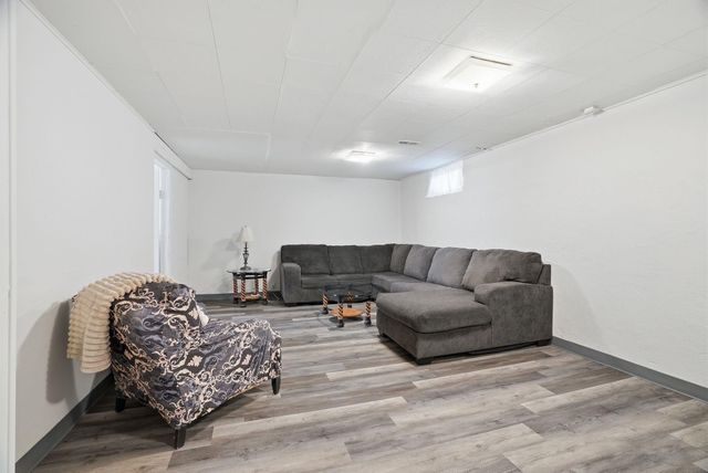 118 E Glass Ave, Spokane, WA 99207