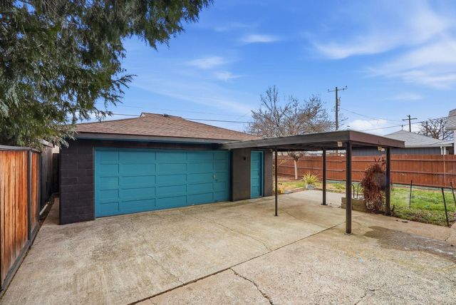 118 E Glass Ave, Spokane, WA 99207