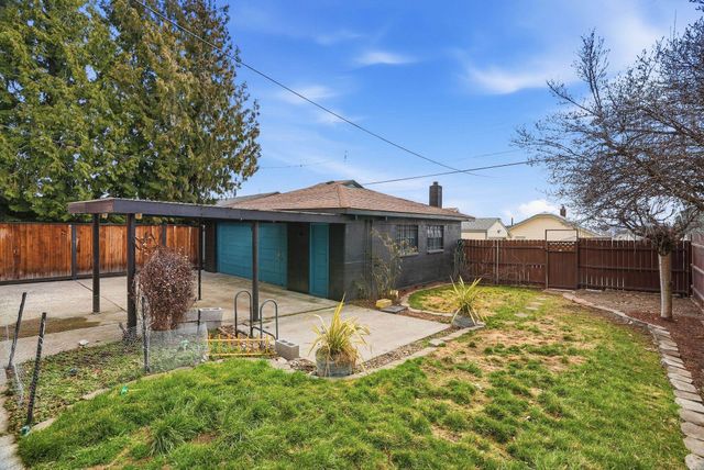 118 E Glass Ave, Spokane, WA 99207