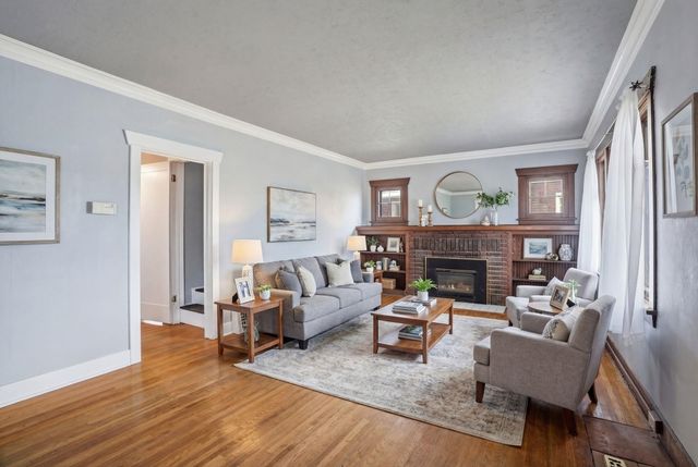 118 E Glass Ave, Spokane, WA 99207