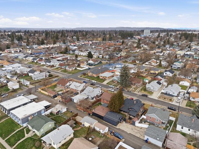 118 E Glass Ave, Spokane, WA 99207