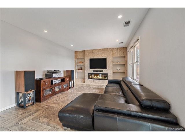 10058 W Fremont Pl, Littleton, CO 80127