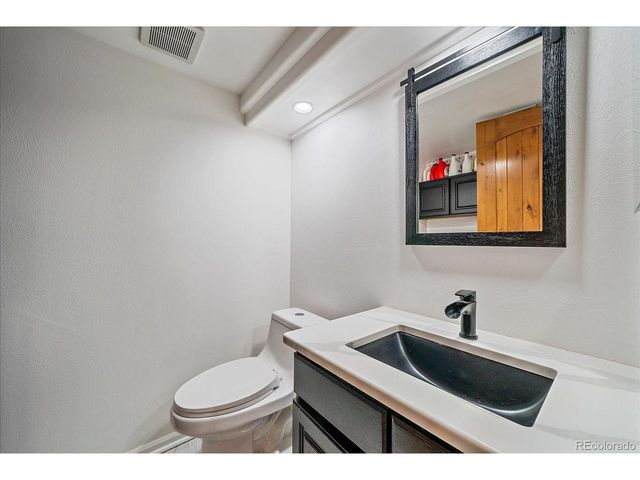 10058 W Fremont Pl, Littleton, CO 80127