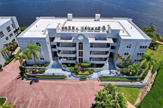 1150 SW Chapman Way 308, Palm City, FL 34990