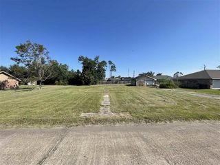 2101 Bancroft St Street, Lake Charles, LA 70607