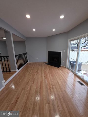 3030 SOUTH GRV, Upper Marlboro, MD 20774