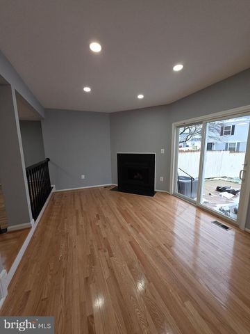 3030 SOUTH GRV, Upper Marlboro, MD 20774