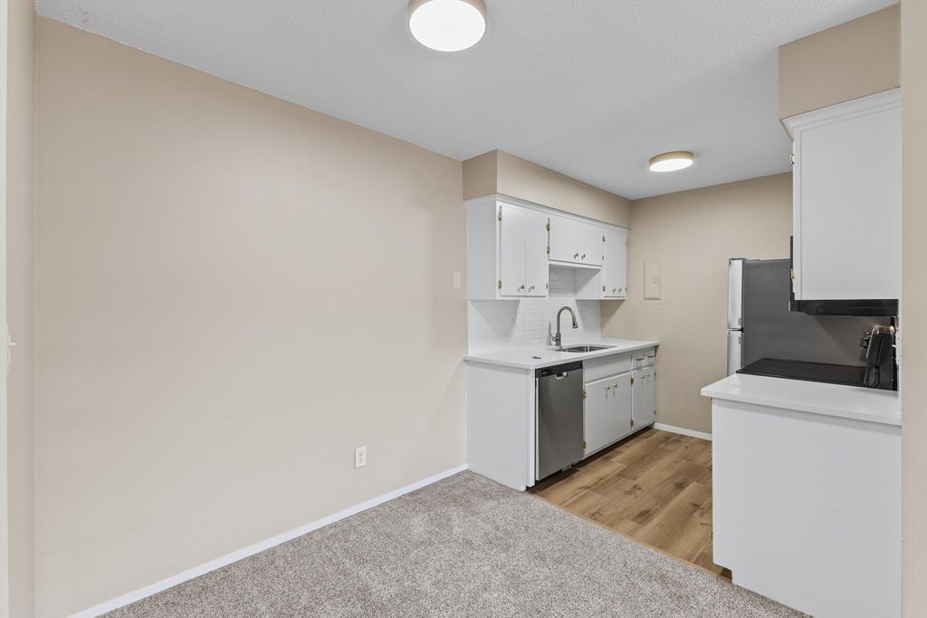 2730 Dale Street N D305, Roseville, MN 55113 — photo 4