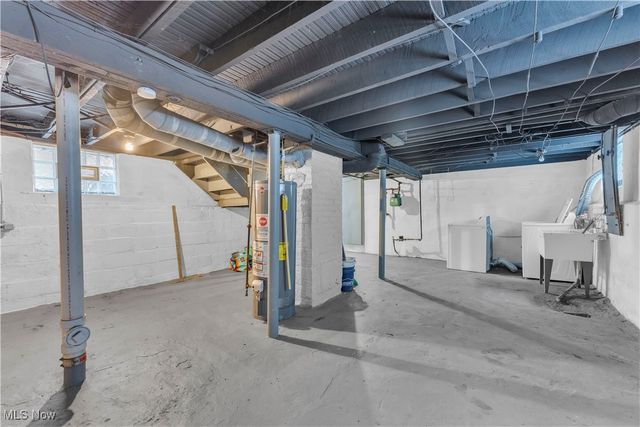 7807 Goodman Avenue, Cleveland, OH 44105