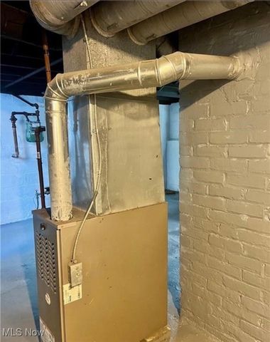 7807 Goodman Avenue, Cleveland, OH 44105