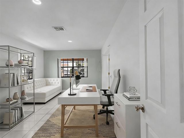 1322 SW 26th Ter, Fort Lauderdale, FL 33312