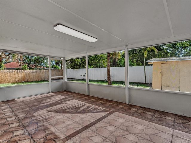 1322 SW 26th Ter, Fort Lauderdale, FL 33312