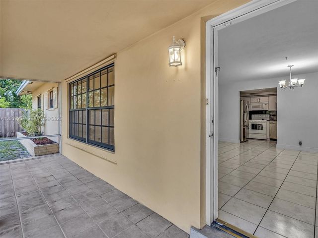 1322 SW 26th Ter, Fort Lauderdale, FL 33312