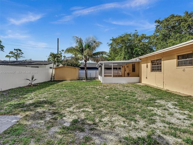1322 SW 26th Ter, Fort Lauderdale, FL 33312