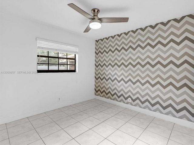 1322 SW 26th Ter, Fort Lauderdale, FL 33312
