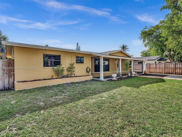 1322 SW 26th Ter, Fort Lauderdale, FL 33312