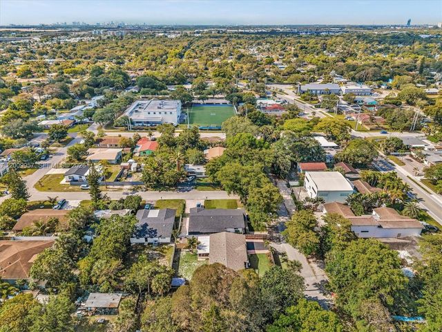 1322 SW 26th Ter, Fort Lauderdale, FL 33312