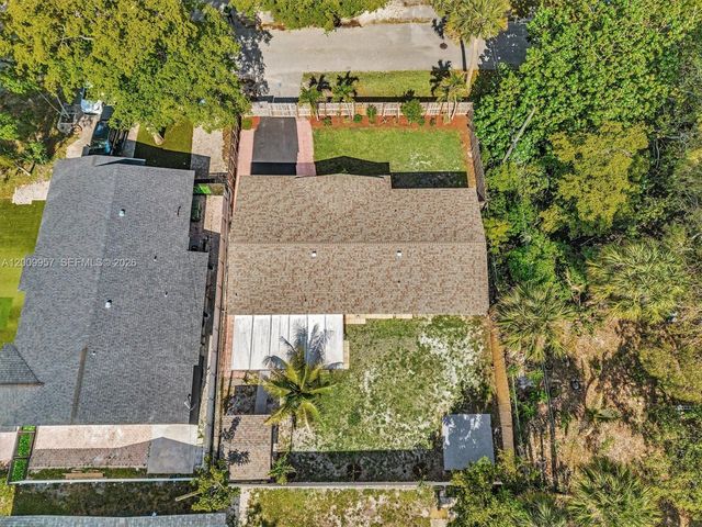 1322 SW 26th Ter, Fort Lauderdale, FL 33312