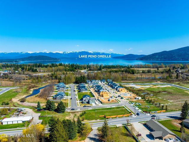 627 MOSCOW ST, Sandpoint, ID 83864