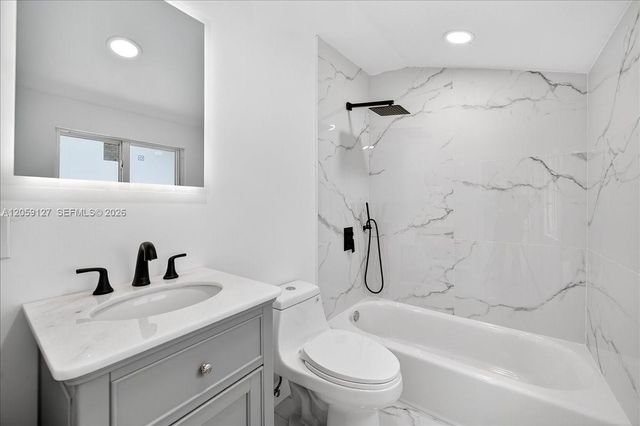 3389 NW 14th Avenue, Miami, FL 33142