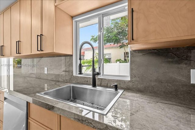 3389 NW 14th Avenue, Miami, FL 33142