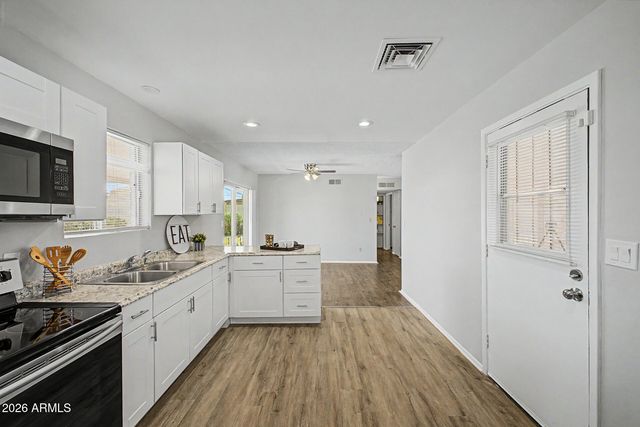 1510 S LAWTHER Drive, Apache Junction, AZ 85120