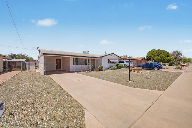 1510 S LAWTHER Drive, Apache Junction, AZ 85120