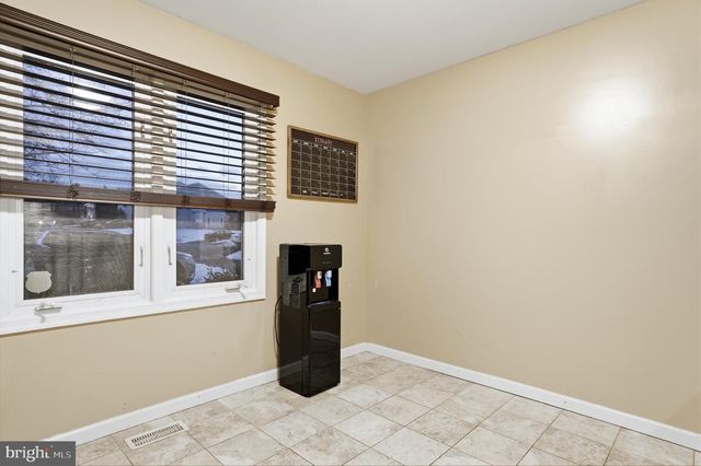 128 KRISTA CT, Chalfont, PA 18914