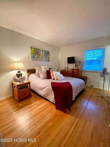 3300 Cromwell Drive, Oregon, OH 43616