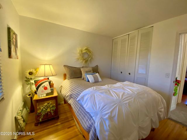 3300 Cromwell Drive, Oregon, OH 43616