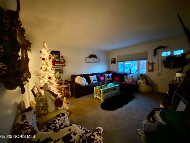 3300 Cromwell Drive, Oregon, OH 43616