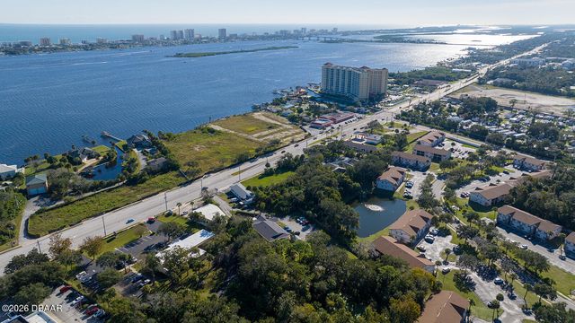 2690 S Ridgewood Avenue, South Daytona, FL 32119