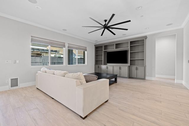 3053 Valencia St, Lodi, CA 95242