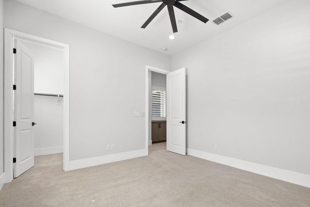 3053 Valencia St, Lodi, CA 95242