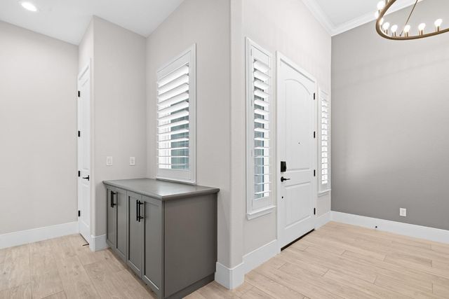 3053 Valencia St, Lodi, CA 95242