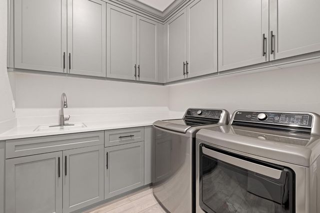 3053 Valencia St, Lodi, CA 95242