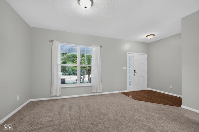 13024 W Elster Way, Fishers, IN 46037
