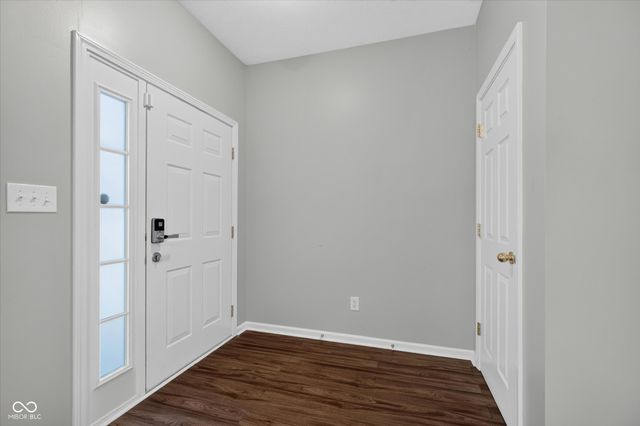 13024 W Elster Way, Fishers, IN 46037
