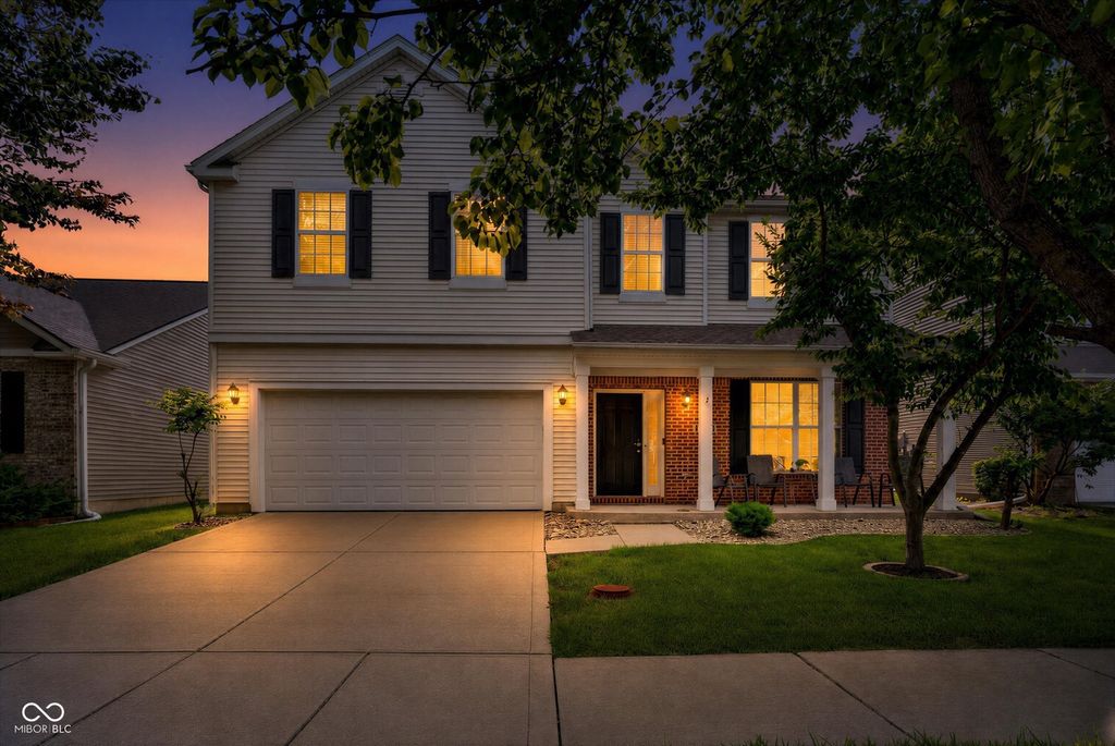 13024 W Elster Way, Fishers, IN 46037