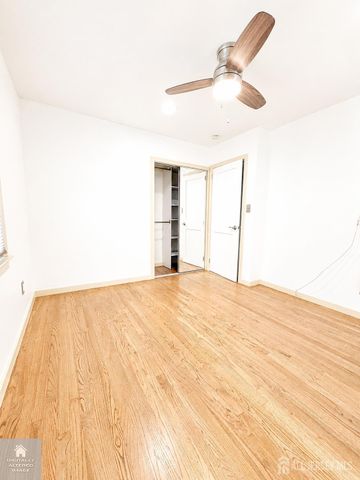 26 kilfoyle Avenue, Fords, NJ 08863