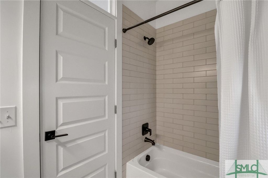 Image 20 of property listing at 1112 E 31st Street, Savannah, GA 31404