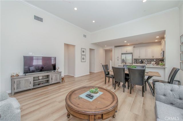50 Rose Arch, Irvine, CA 92620