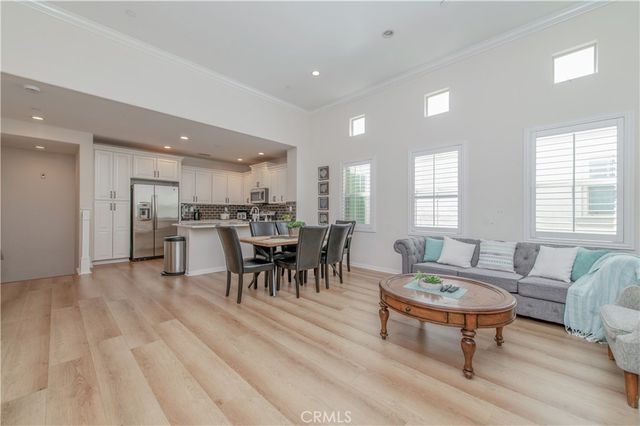 50 Rose Arch, Irvine, CA 92620
