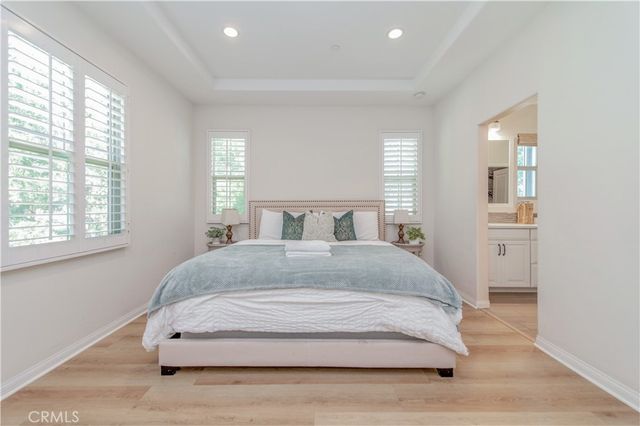 50 Rose Arch, Irvine, CA 92620
