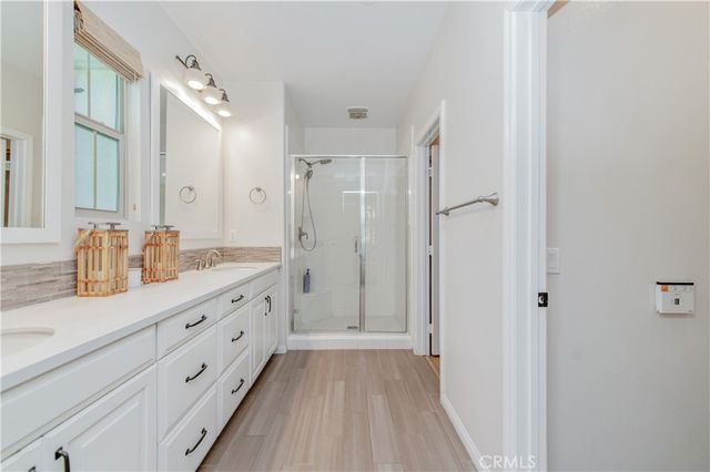 50 Rose Arch, Irvine, CA 92620
