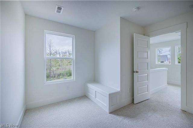2085 Glenmont Drive, Brunswick, OH 44212