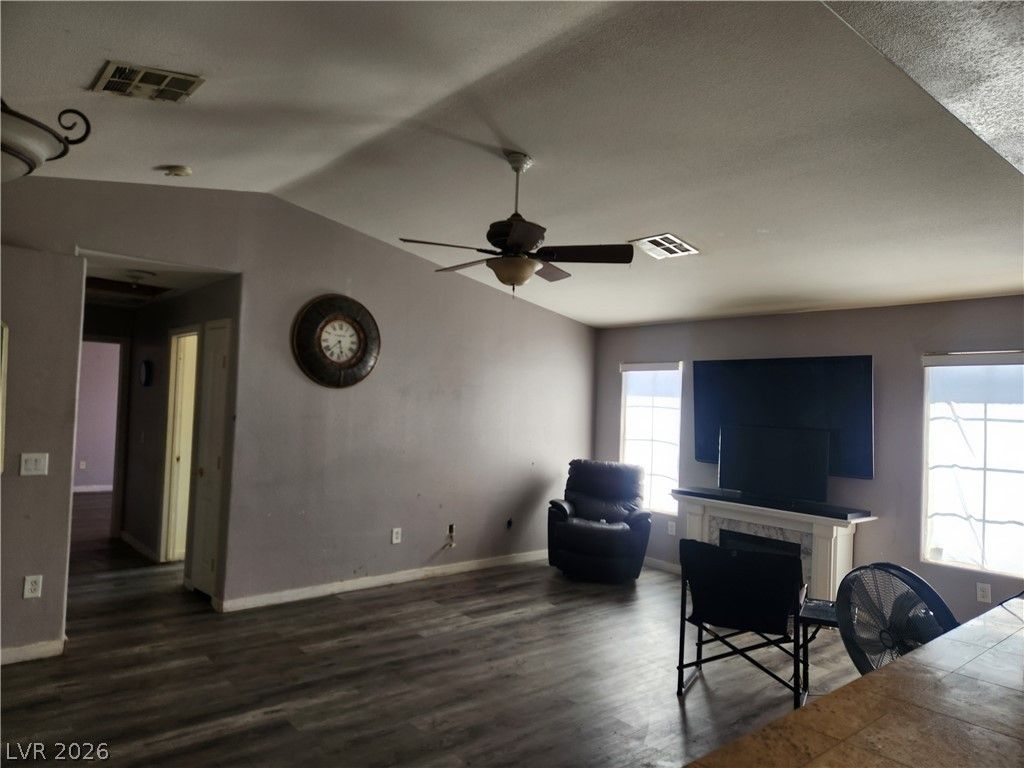 7250 Diamond Canyon Lane 202, Las Vegas, NV 89149 — photo 4